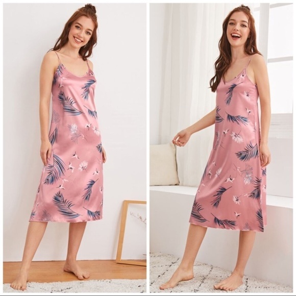 New Pink Satin Silk-Like Nightgown​ - Picture 3 of 4